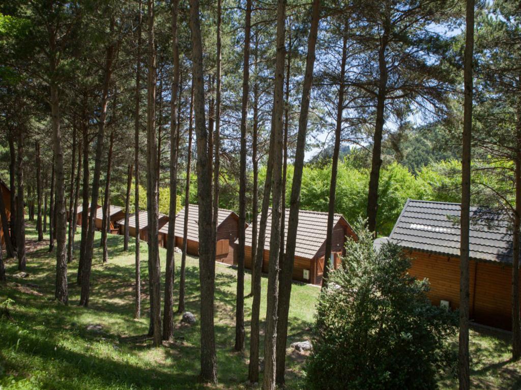 Castellar del Riu Camping Fontfreda מראה חיצוני תמונה