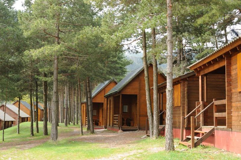 Castellar del Riu Camping Fontfreda מראה חיצוני תמונה